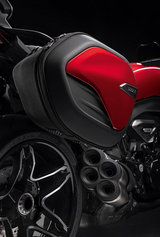 Coppia di valigie laterali semirigide XDIAVEL V4 Codice 96780391AA